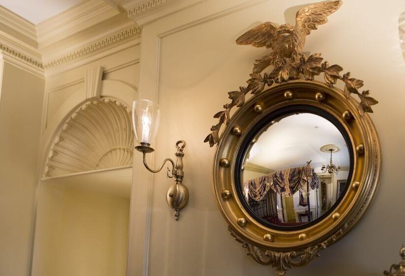 スタンダードルーム, The Chanler At Cliff Walk