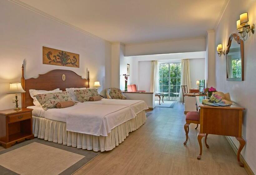 Номер Премиум Вид на Сад, Quintinha Sao Joao Hotel & Spa