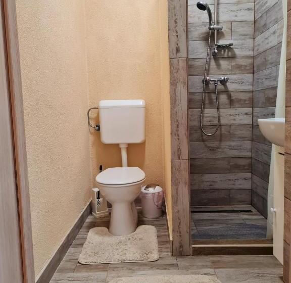 Номер Стандарт с Балконом, Hócza House Poroszló