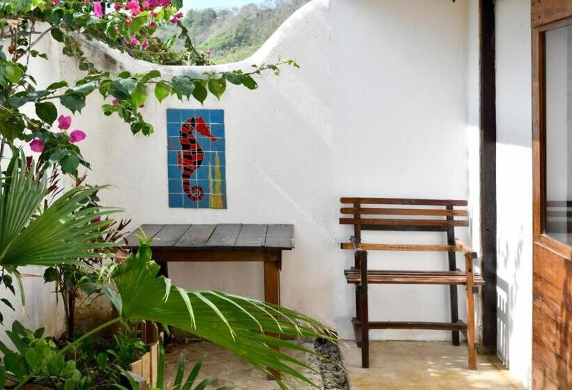 Standard room with outdoor bath, Casa Caracola
