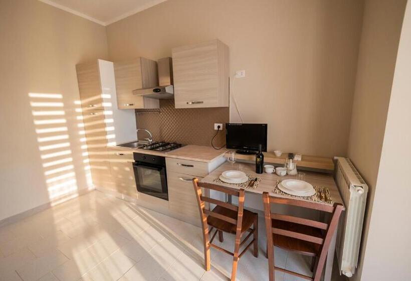 Apartamento 2 Quartos com Varanda, Le Camere Di Corte