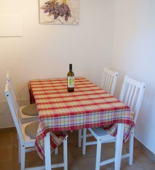 استودیو خانوادگی, Agriturismo Rosa Antica