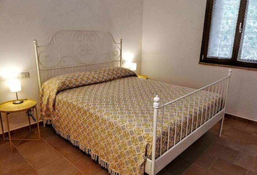 آپارتمان 1 خوابه با چشم‌انداز استخر, Agriturismo Rosa Antica