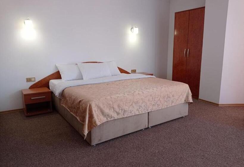 패밀리 룸, Volyn Hotel Ludmir