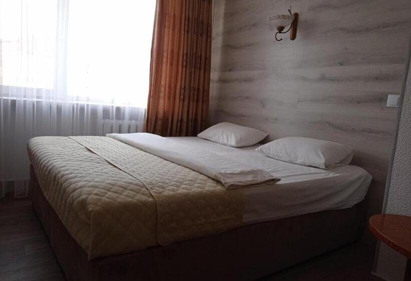 스탠다드 룸, Volyn Hotel Ludmir