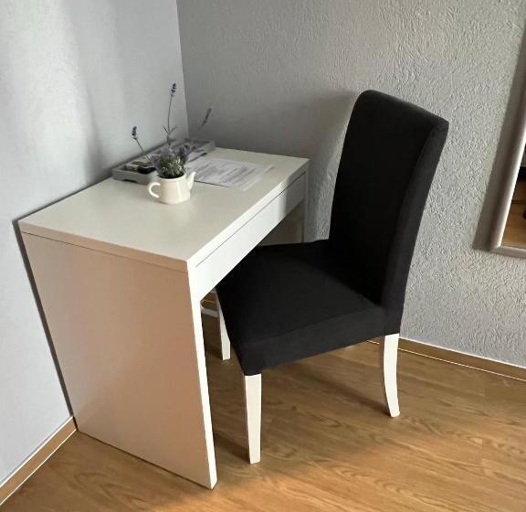Номер Deluxe с Балконом, Artmotel & Bistro