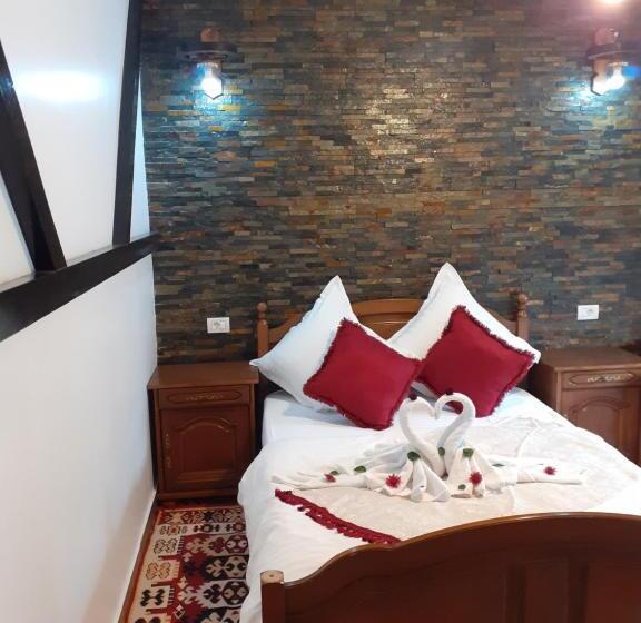 Номер Стандарт, Pensiunea Dracula & Spa