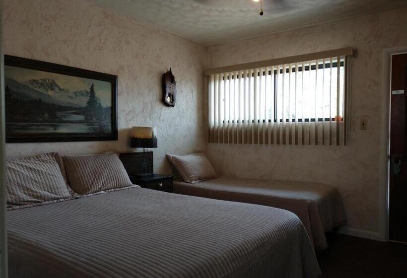 标准三人间, Swiss Mountain Motel