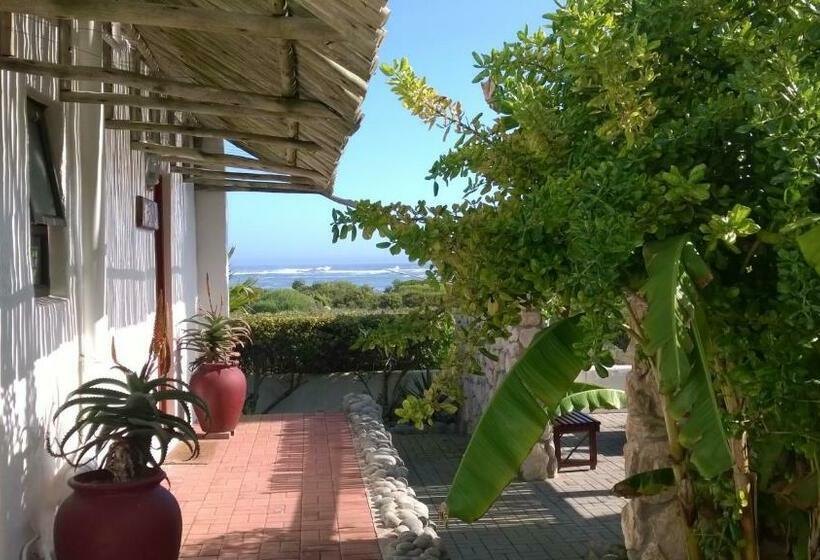 Студия Стандарт, Baviana Beach Lodge   Jacobsbaai   Jacobs Bay