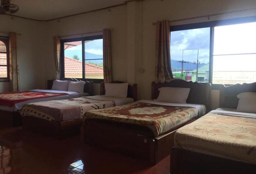 Четырехместный Номер Deluxe, Oudomphone Guesthouse 2