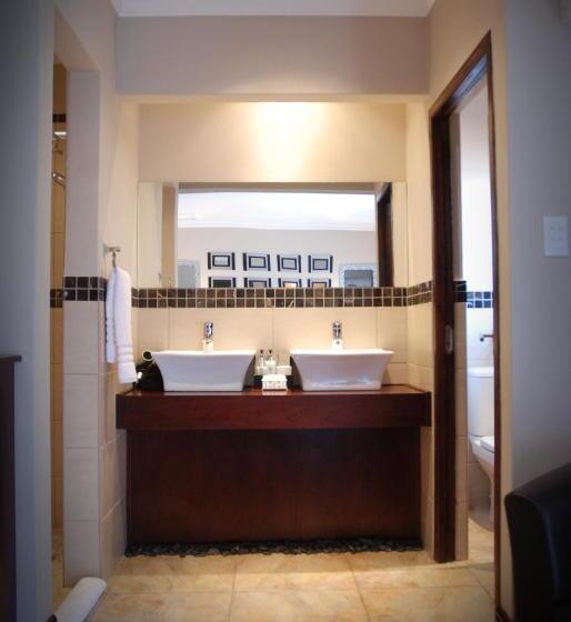 Люкс Повышенной Комфортности, Kathuhari Guesthouse