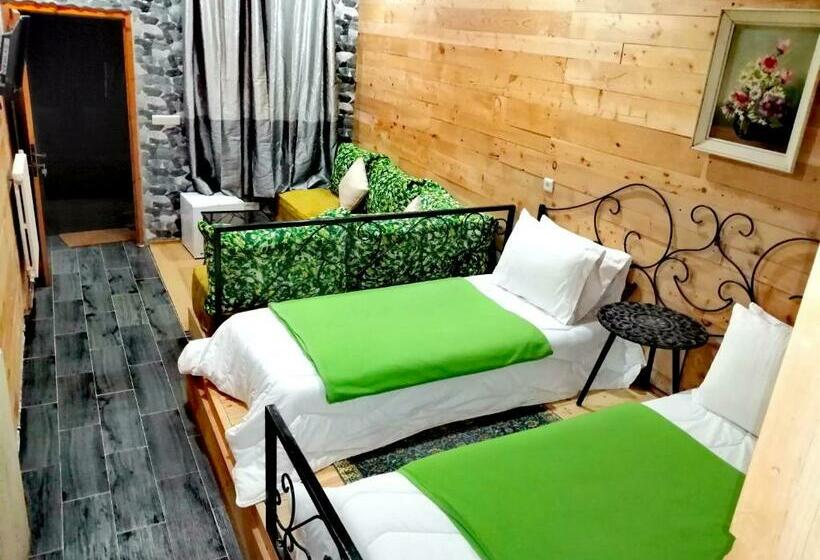 Номер Стандарт, Tamanoucht