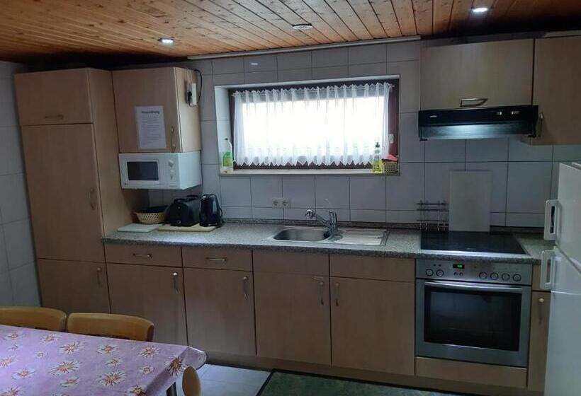 Номер Стандарт, Gästehaus Terrana