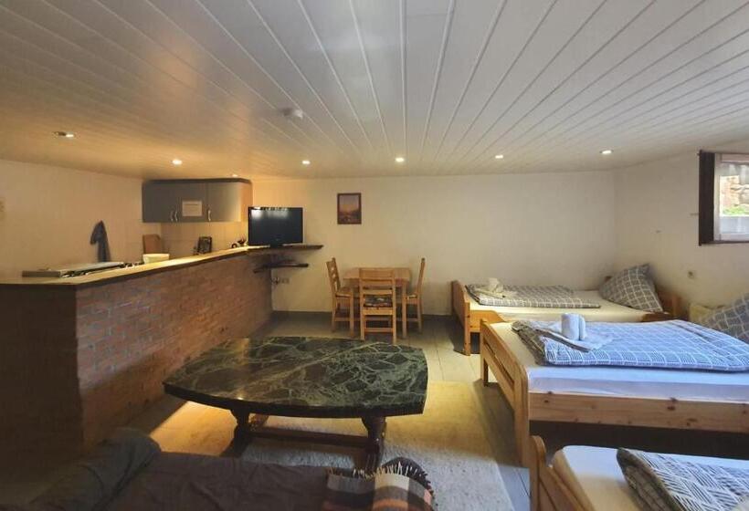 Четырехместный Номер Стандарт, Gästehaus Terrana