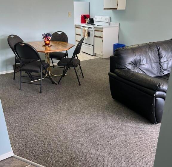 Люкс 2 Спальни, Bear Country Inn And Suites