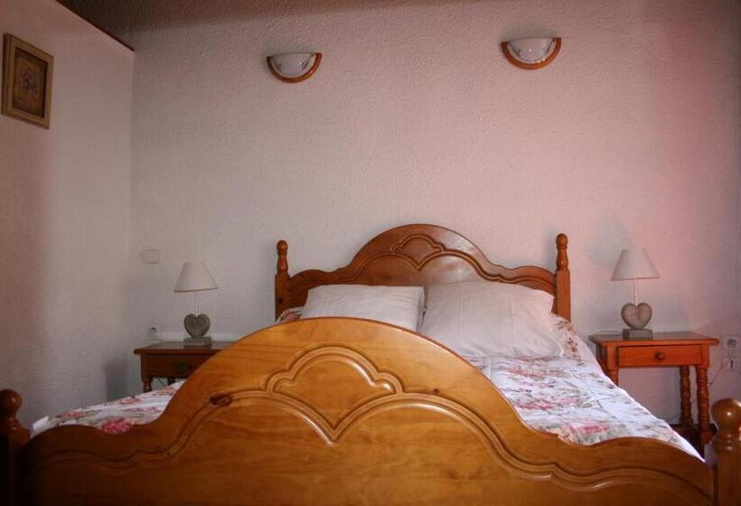 Семейный Номер, Chambres Lou Castel