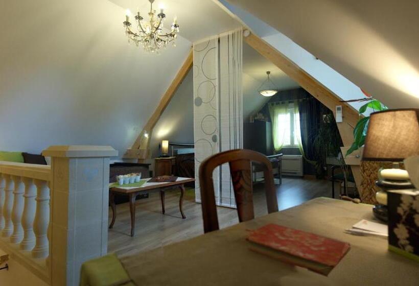 Family Suite, La Carrière