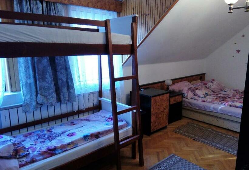 家庭间, Pénzpataki Vadászház