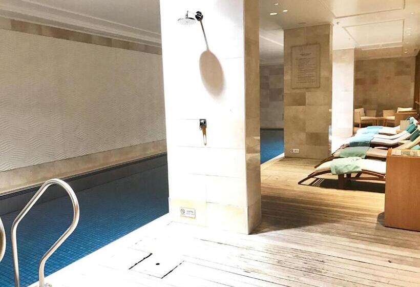 Люкс Superior, Taj Hotelapart, Taj Hotel Cape Town