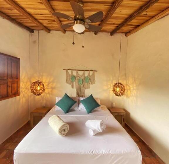 חדר סטנדרט חדר אמבטיה משותף, Traveler Hostel