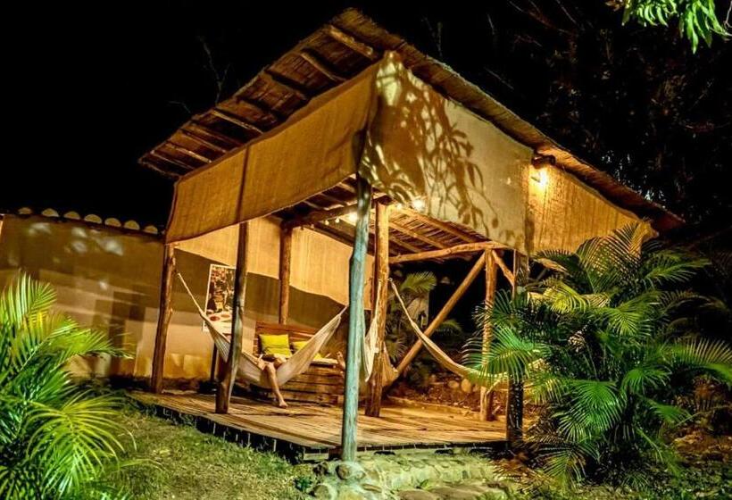 Шале 1 Спальня, Traveler Hostel