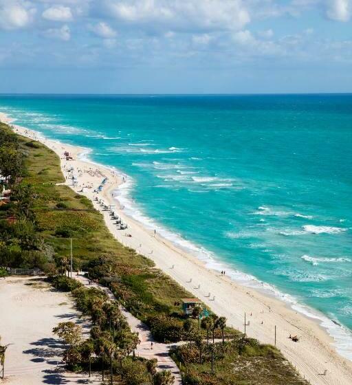 小型套房带海景, Eden Roc Miami Beach