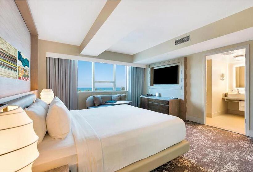 اتاق پرمیوم, Eden Roc Miami Beach