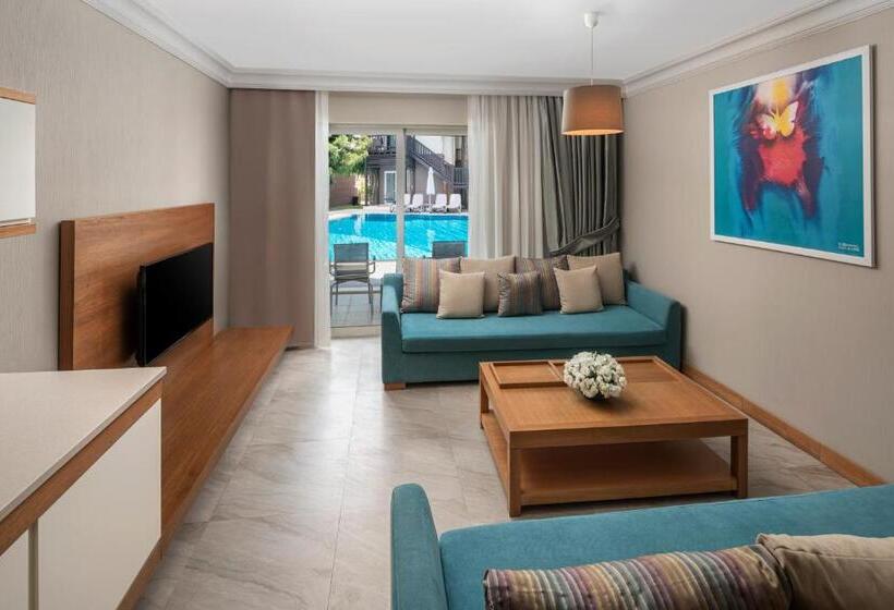 ‫فيلا غرفة نوم واحدة, Papillon Ayscha Resort & Spa