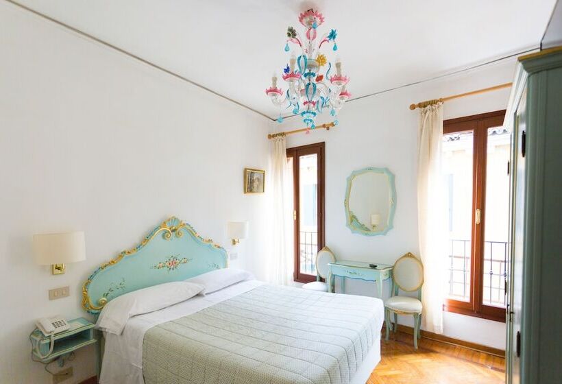 Habitació Estàndard, Serenissima