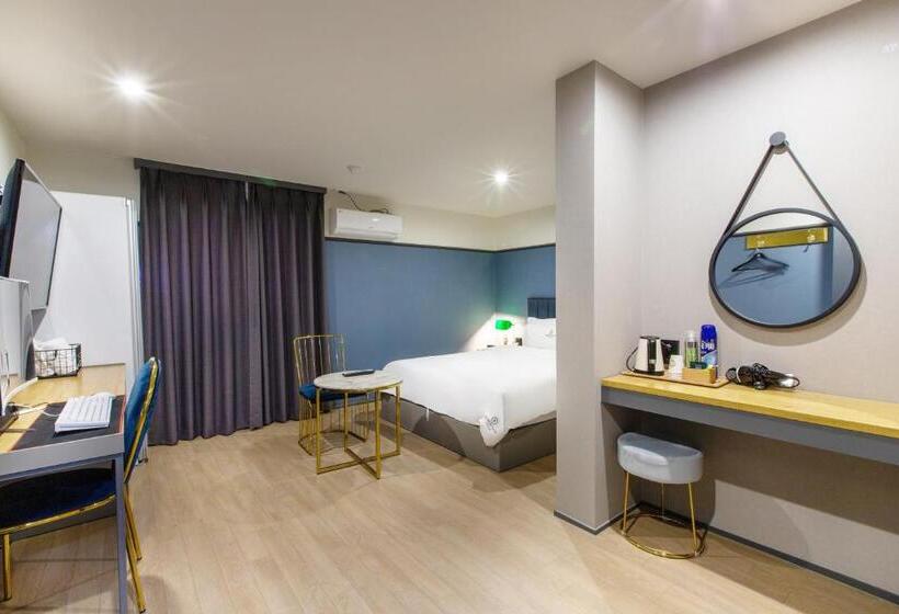 Номер Deluxe, Brown Dot Hotel Minam