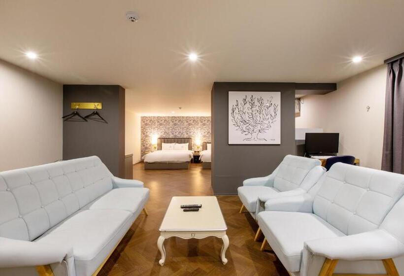 Люкс Superior, Brown Dot Hotel Minam