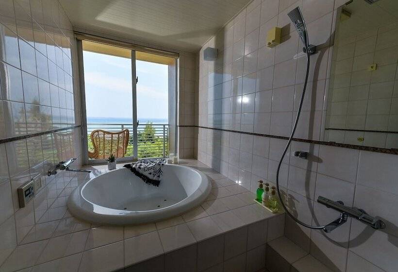 اتاق لوکس با چشم‌انداز دریا, Odysis Onna Resort