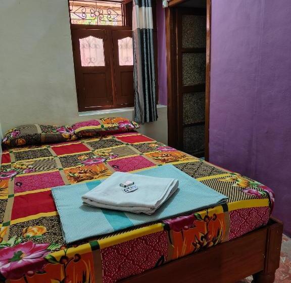 Номер Economy Индивидуальный, Rocky Guesthouse