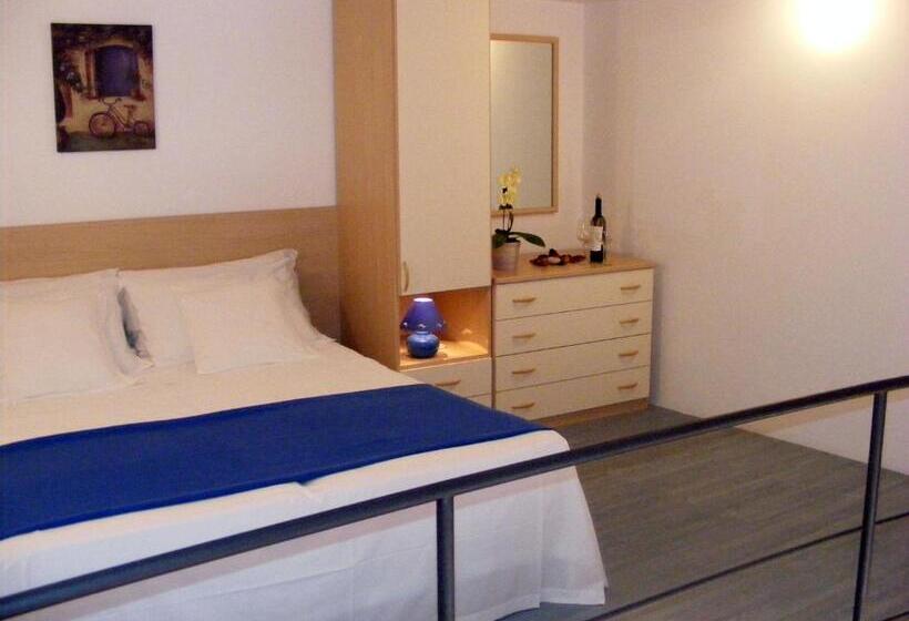 Quarto Triplo Estandar, Casa Mafalda B&b