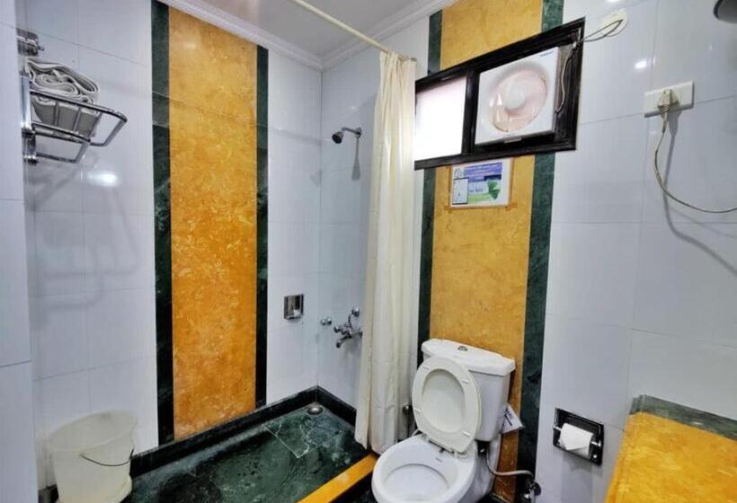 Quarto Familiar Deluxe, Goroomgo Sun Shine Regency Shimla