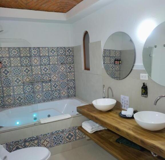 Люкс Повышенной Комфортности, La Alhambra Hotel Boutique