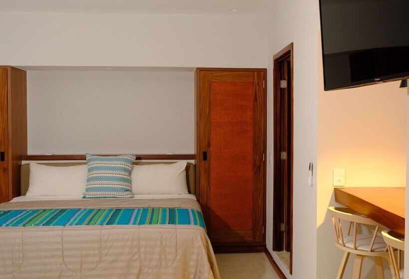 Junior Suite, Eloisa