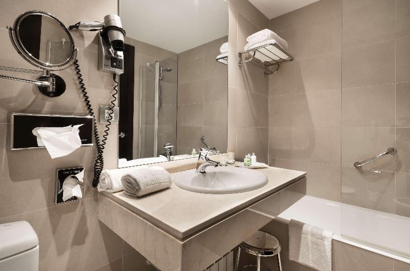 سوییت جونیور, NH Valladolid Balago