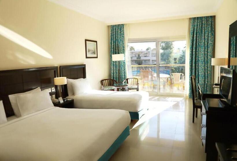 Standard Kolmen Hengen Huone Allasnäkymä, Sierra Sharm El Sheikh
