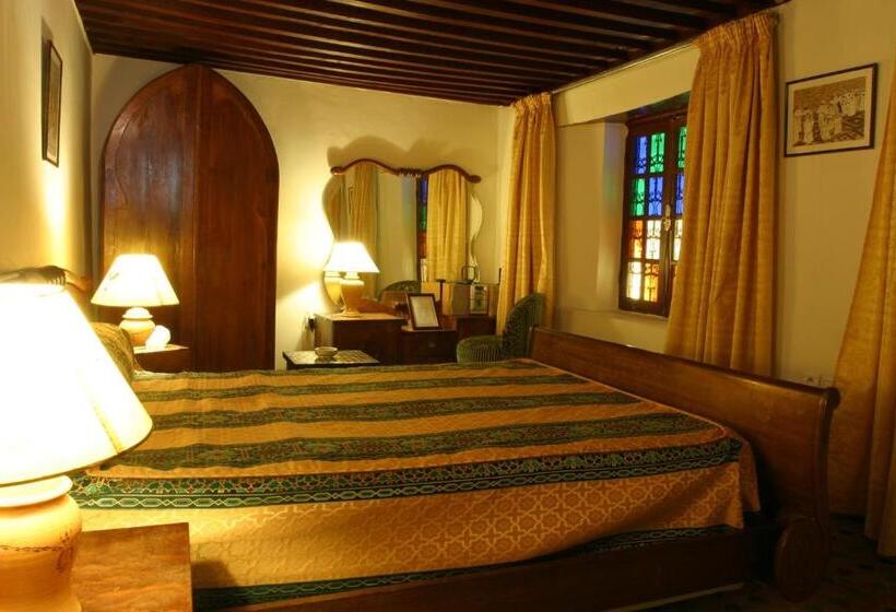 标准间, Riad El Ghalia