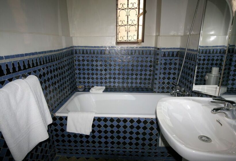 标准间, Riad El Ghalia