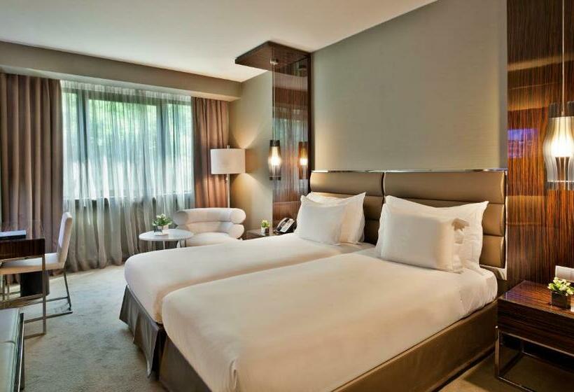 수피리어 룸, Altis Grand