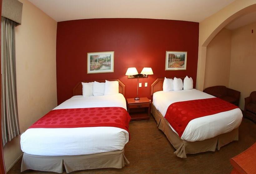 Номер Deluxe, Ramada By Wyndham Fresno Northwest