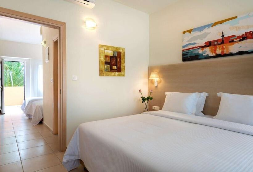 Семейный Номер, High Beach Resort