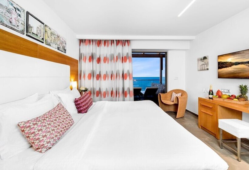 Люкс Deluxe 2 Спальни, High Beach Resort