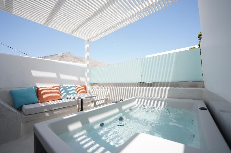 Номер Deluxe с Гидромассажем, Kouros Village Hotel   Adults Only