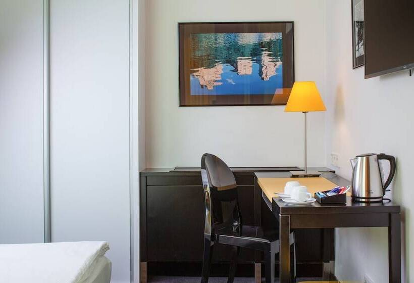 Suíte Júnior, Orea Hotel Angelo Praha