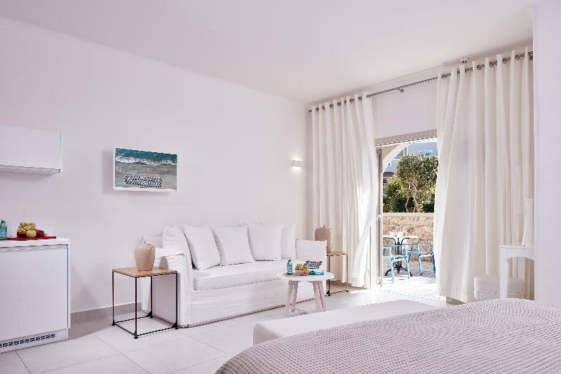 스탠다드 스튜디오, Santo Miramare Beach Resort