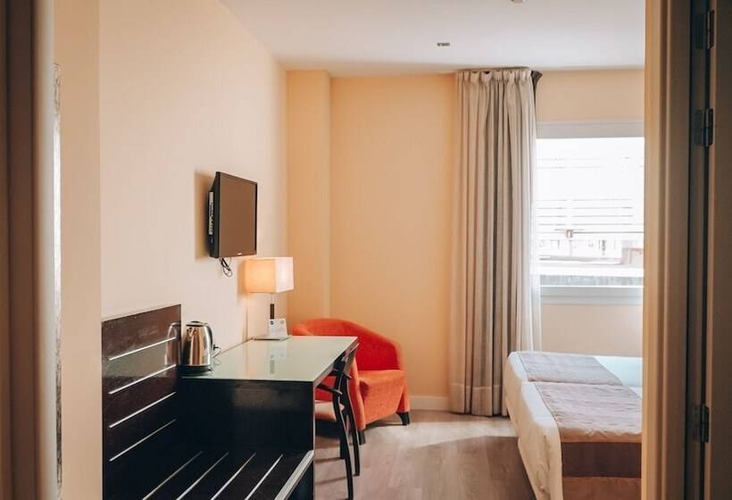 Номер Стандарт, Vertice Sevilla Aljarafe