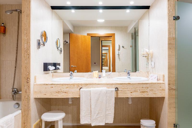 Четырехместный Номер Стандарт, Peñiscola Plaza Suites